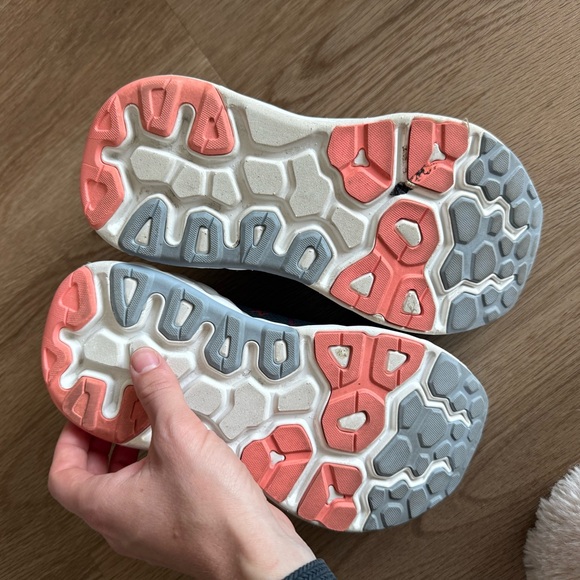 New Balance fresh foam 840 Women's Shoes in Gray and Pink - Picture 3 of 7